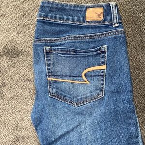 American Eagle Cropped Jean